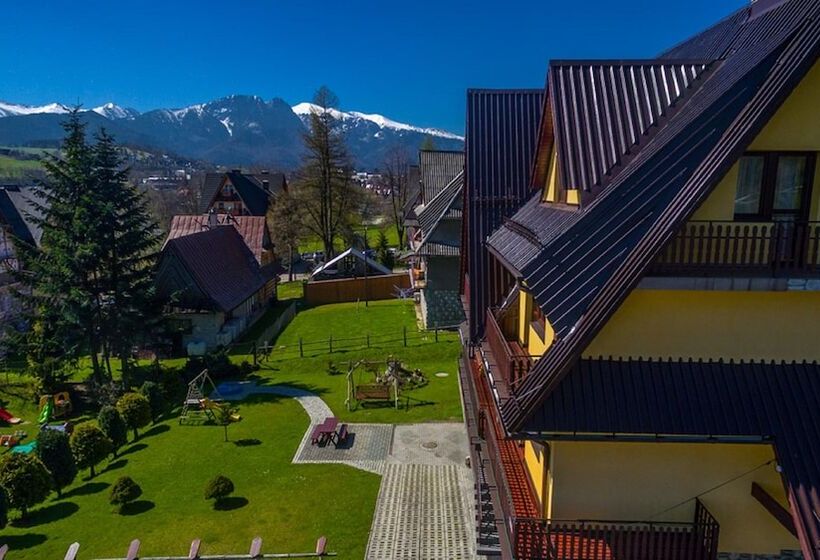 تختخواب و صبحانه Willa U Zwijacza