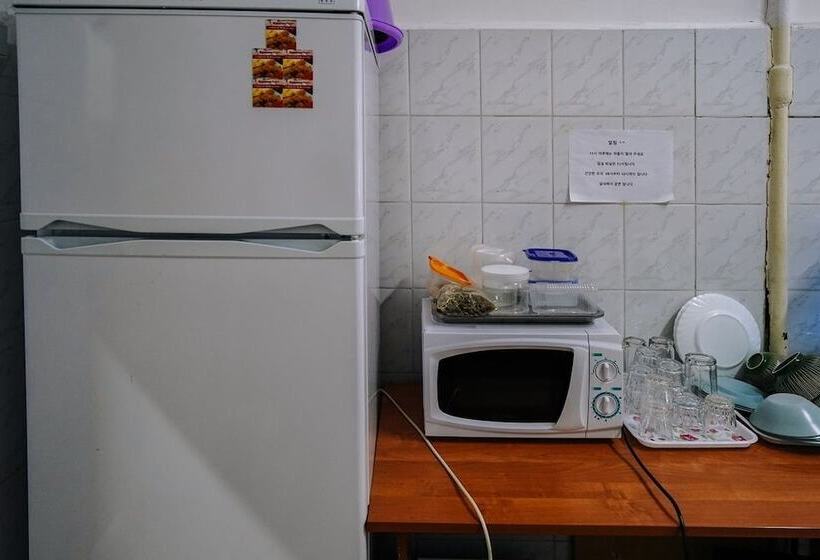 Harasho Guest House Hostel