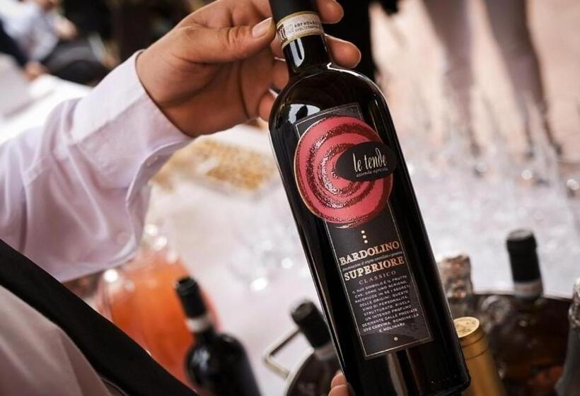 여관 Borgo Romantico Relais