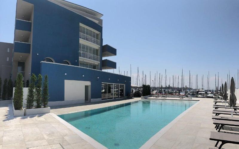 簡易ホテル Mosella Suite