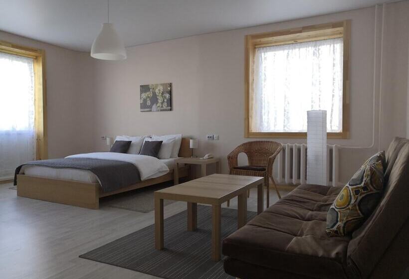 مسافرخانه Neftehimik