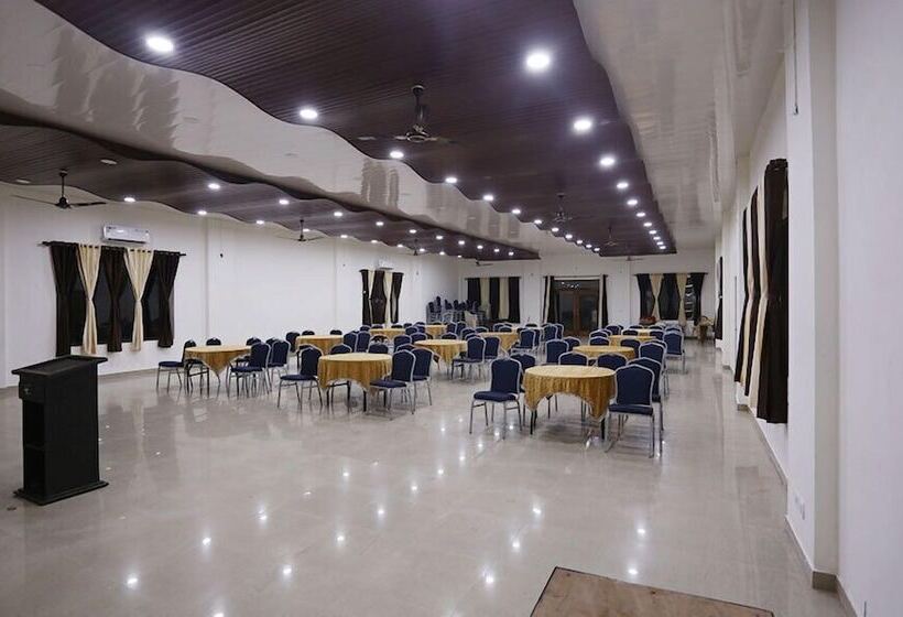 فندق Adb Rooms Corbett Jungle Holiday Spa