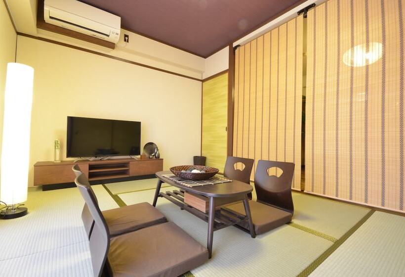 בית מלון כפרי Alphabed Takamatsu Marugamemachi