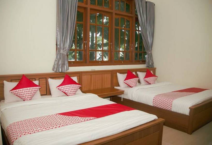 בית מלון כפרי Bukit Berahu Resort By Oyo