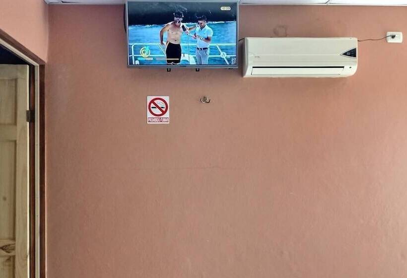 فندق Cabinas El Tropico