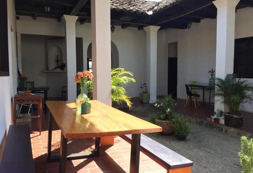 בית מלון כפרי Casa Lobe