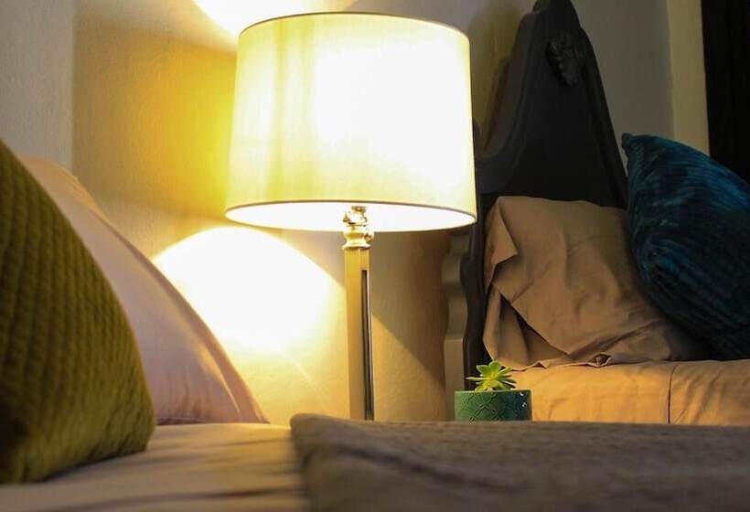 בית מלון כפרי Casa Lobe