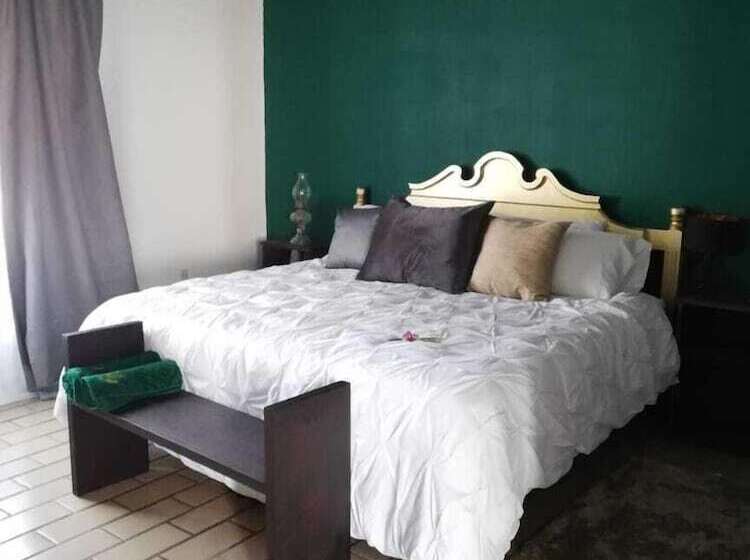 בית מלון כפרי Casa Lobe