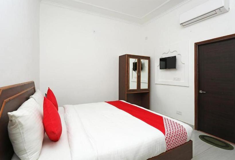 Отель Capital O 23129 Chelsea Palace