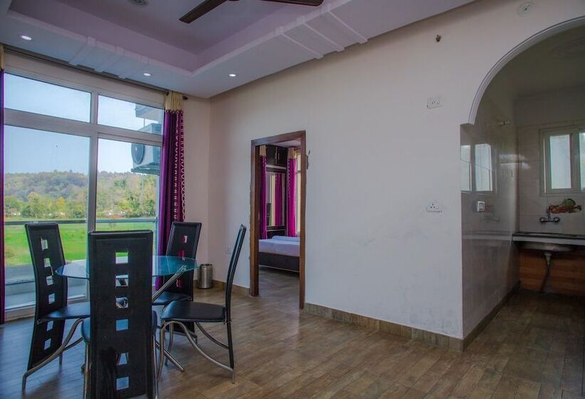 בית מלון כפרי Corbett Castle