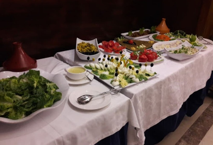 هتل Dar El Aaz Jijel