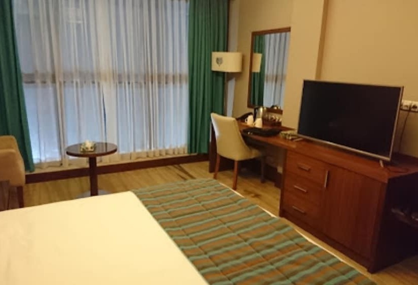 هتل Dar El Aaz Jijel