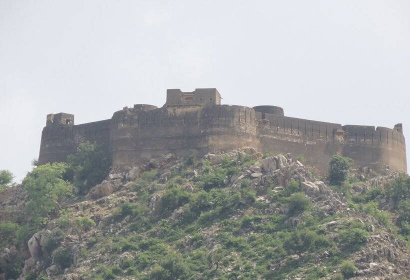 Dhulagarh Heritage Palace Hotel Near Jaipur
