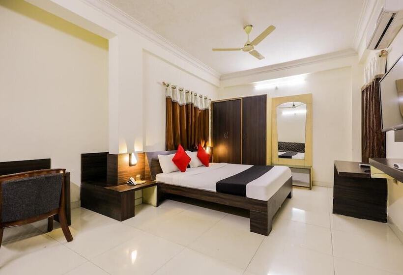 Hotel Fabexpress Bombay Hospital