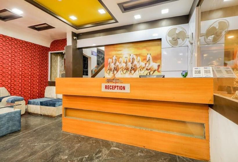 Hotel Fabexpress Bombay Hospital