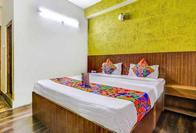 Fabhotel Oak Ridge Retreat