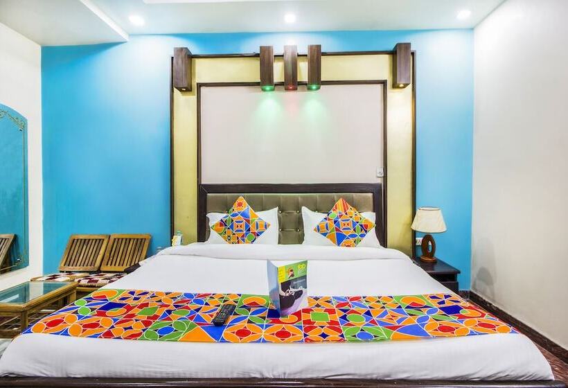 هتل Fabexpress Queen Palace