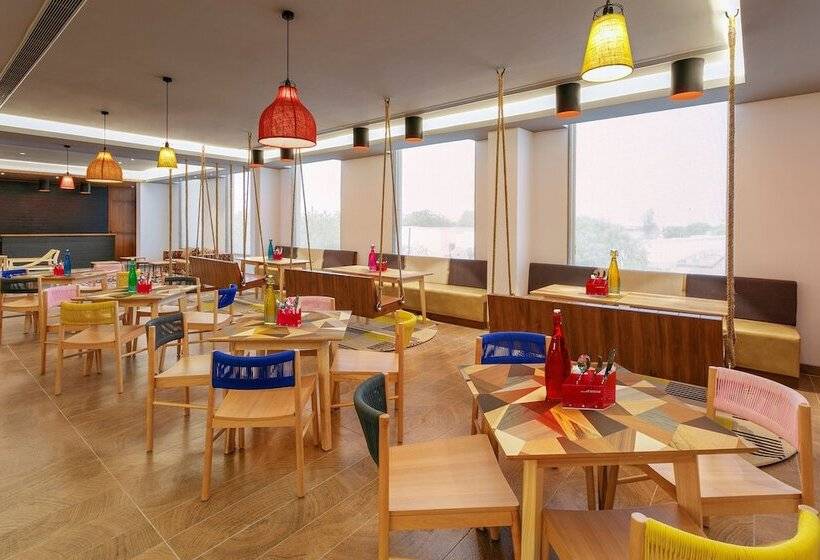 בית מלון כפרי Ginger Sanand