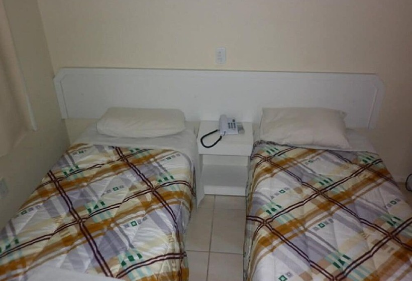 호텔 Gravataí Express