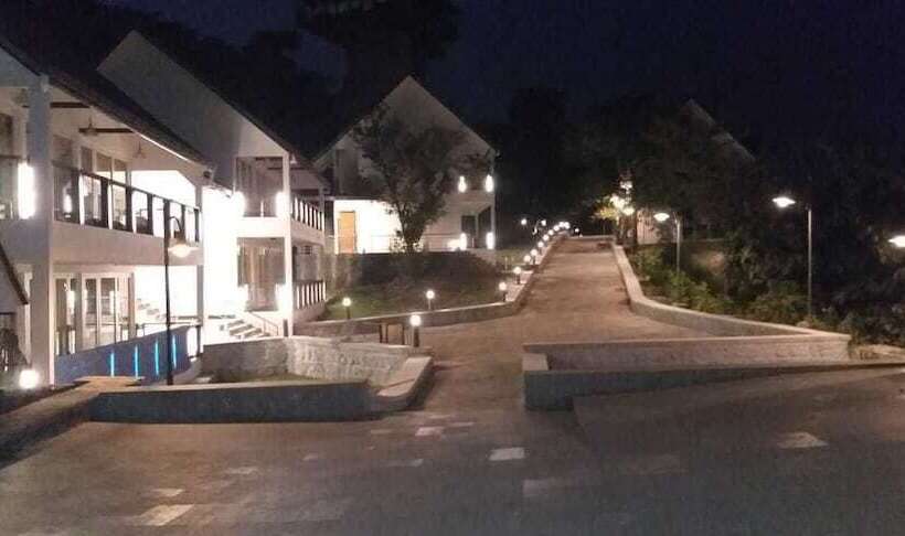 Отель Juvana Resort & Spa