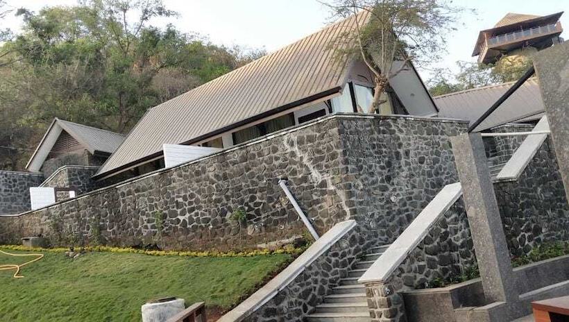 Отель Juvana Resort & Spa