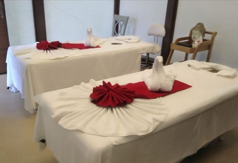 Отель Juvana Resort & Spa