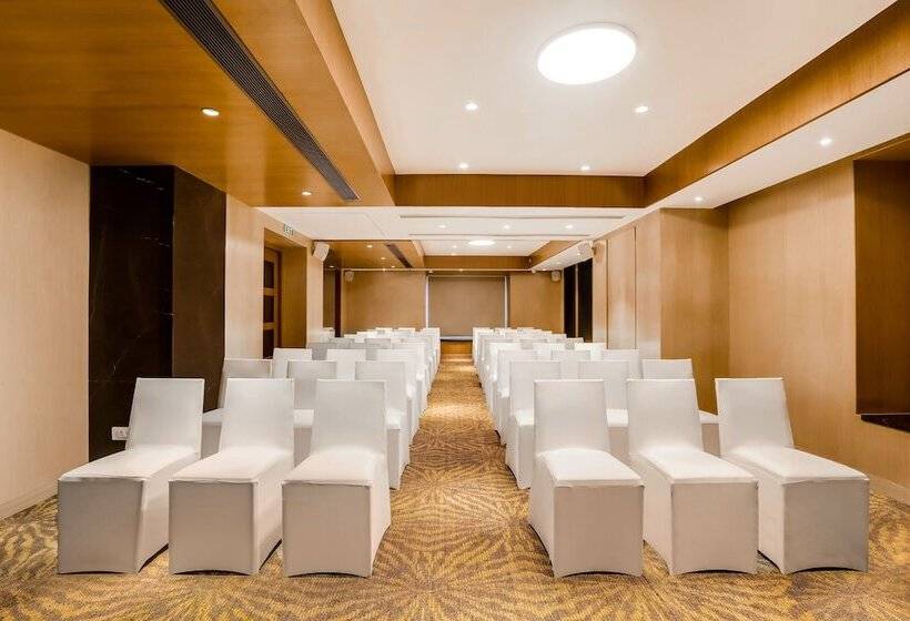 Lemon Tree Hotel Viman Nagar Pune