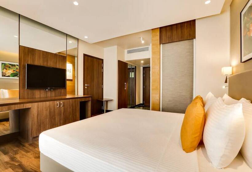 Lemon Tree Hotel Viman Nagar Pune