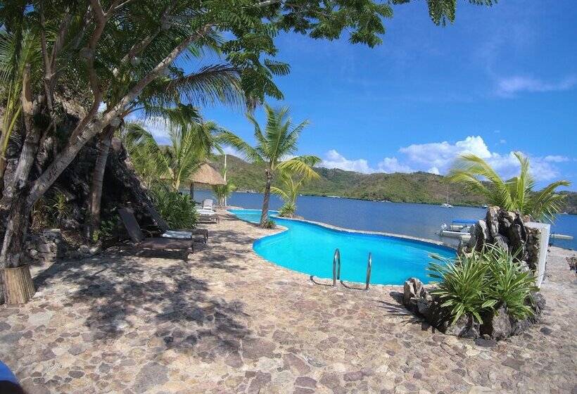 هتل Marina Del Sol Resort & Yacht Club