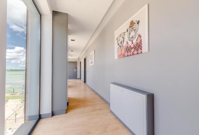 هتل Marina Nawigator