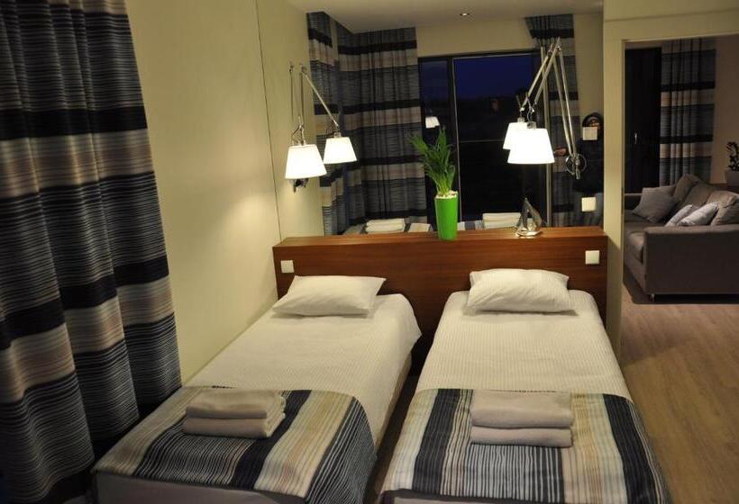 هتل Marina Nawigator