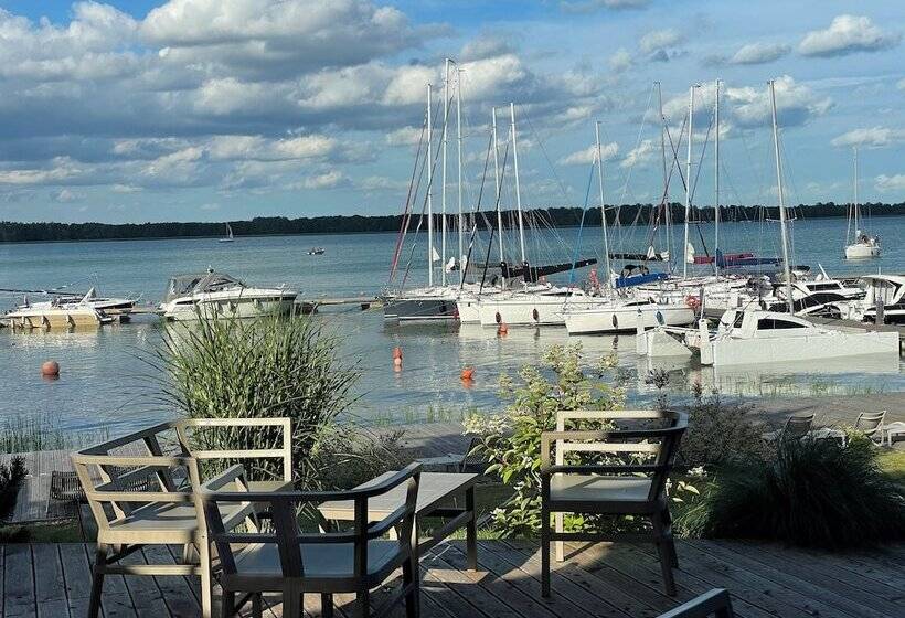 هتل Marina Nawigator