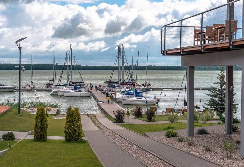 هتل Marina Nawigator