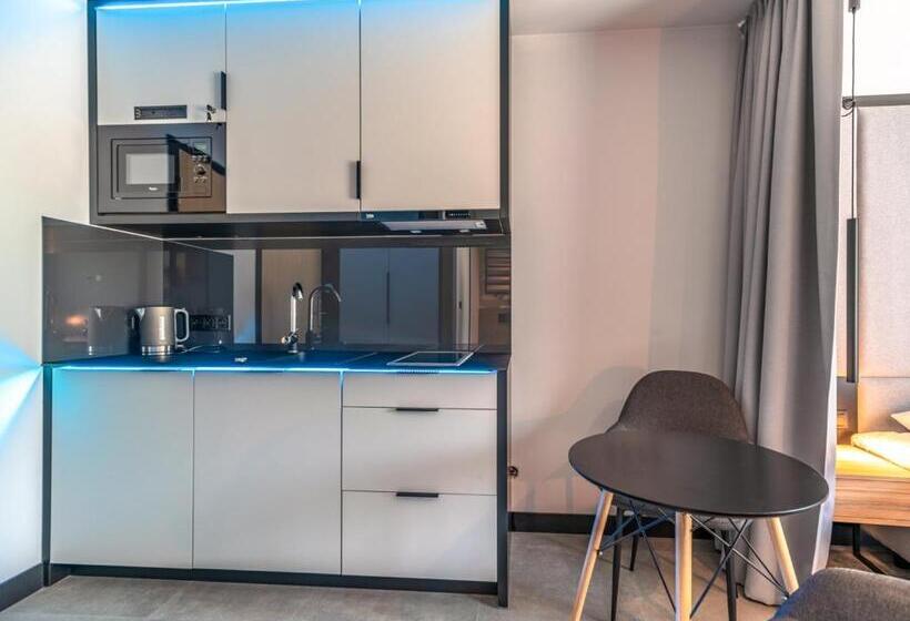 هتل Marina Nawigator