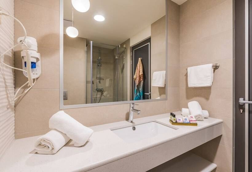 בית מלון כפרי Nestos