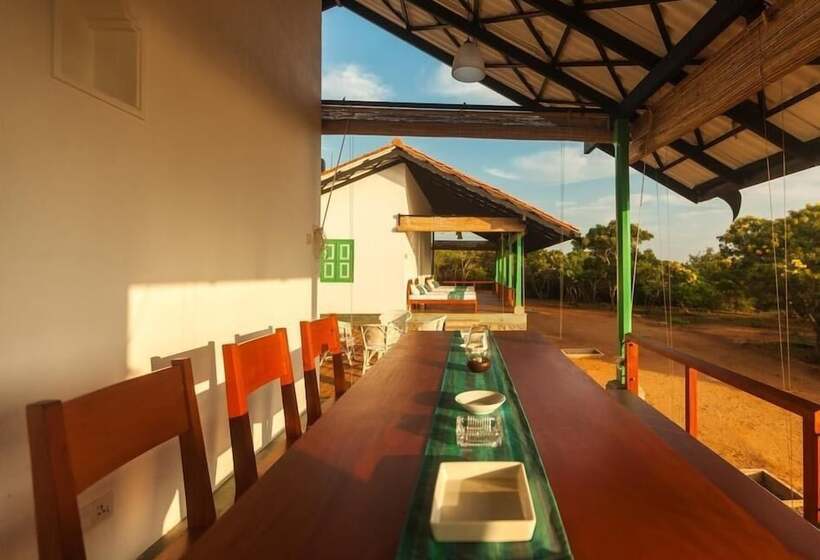 ホテル Nil Sisila Beach Resort Yala