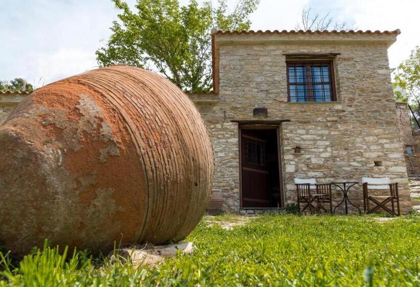 Отель Paradosiako Saratsi   Traditional Guest House