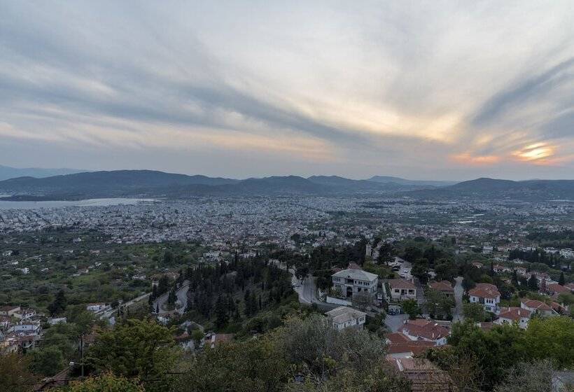 Отель Paradosiako Saratsi   Traditional Guest House