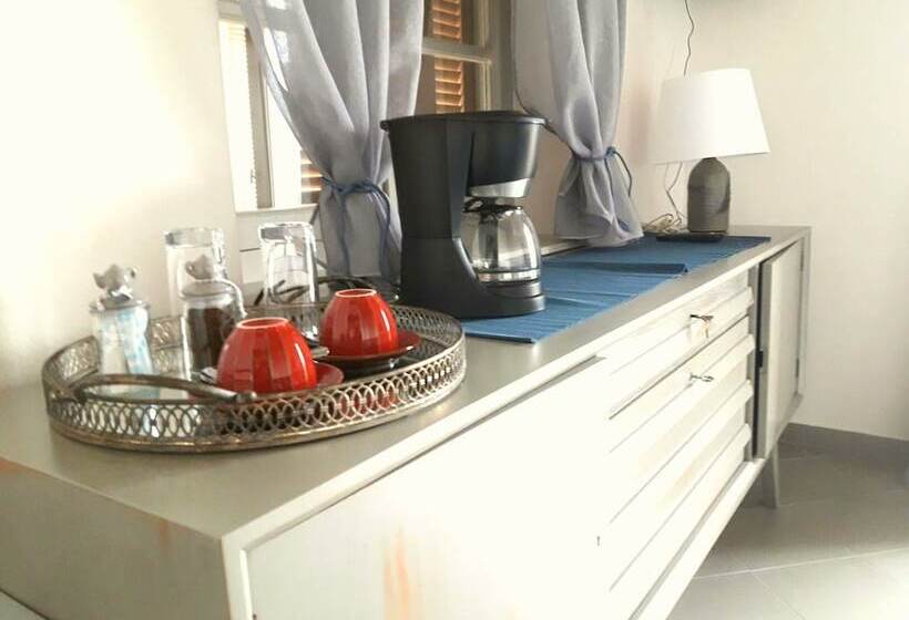 Отель Paradosiako Saratsi   Traditional Guest House