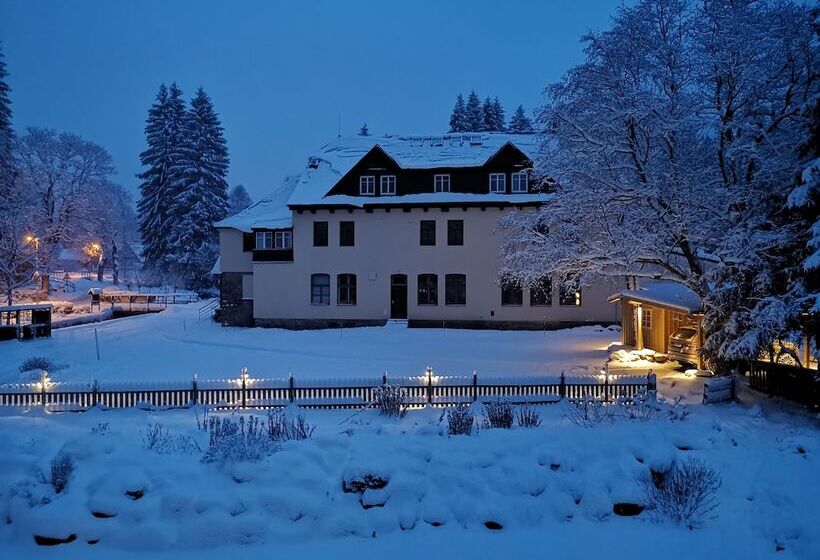 Отель Penzion Bílá Voda