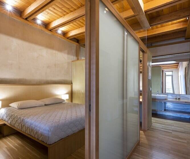 בית מלון כפרי Polixeny's Suites