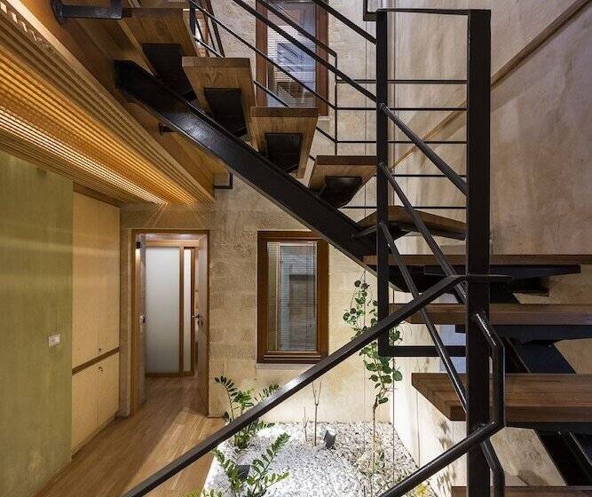 בית מלון כפרי Polixeny's Suites