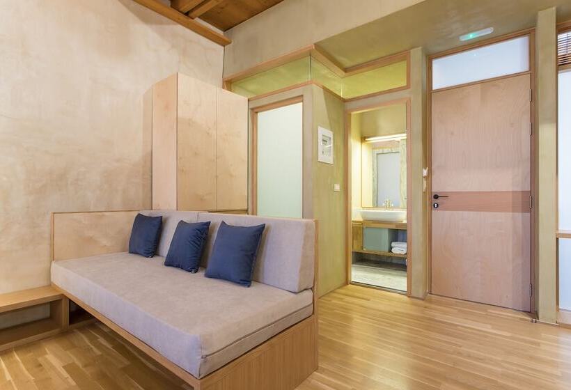 בית מלון כפרי Polixeny's Suites