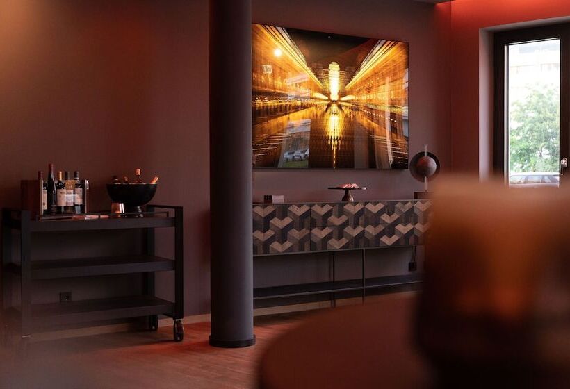 Qube Hotel Bahnstadt