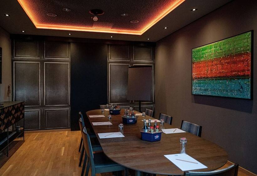 Qube Hotel Bahnstadt