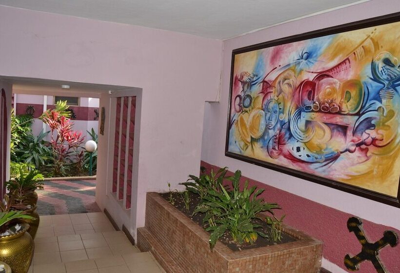 هتل Royal Basin Resort