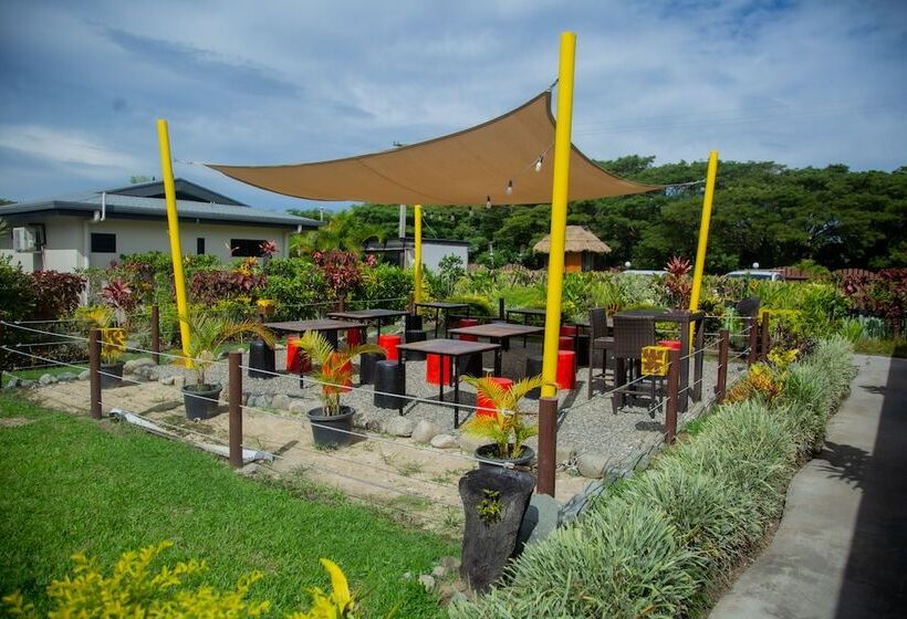בית מלון כפרי Seatiki Resort Fiji On Coast