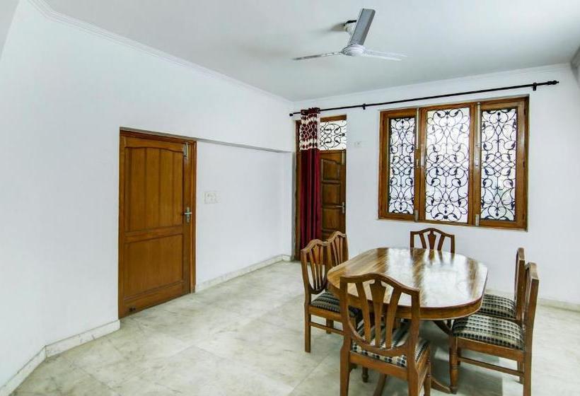 هتل Treebo Trip Sky Residency Sector 100