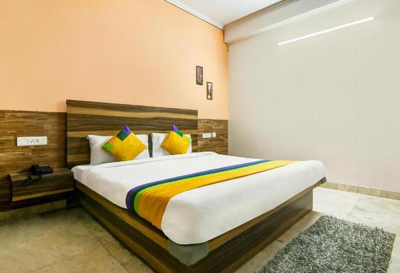 هتل Treebo Trip Sky Residency Sector 100