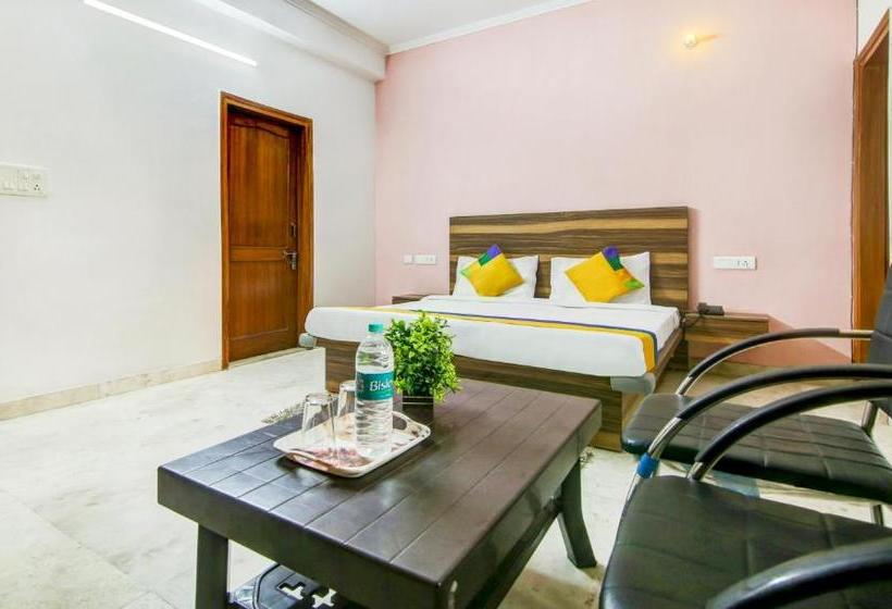 هتل Treebo Trip Sky Residency Sector 100